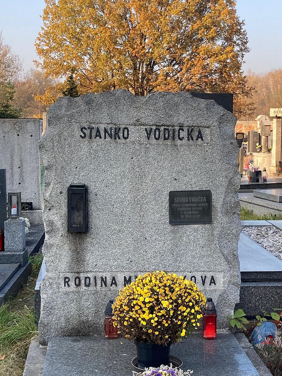 Hrob-Stanko_Vodička.jpg