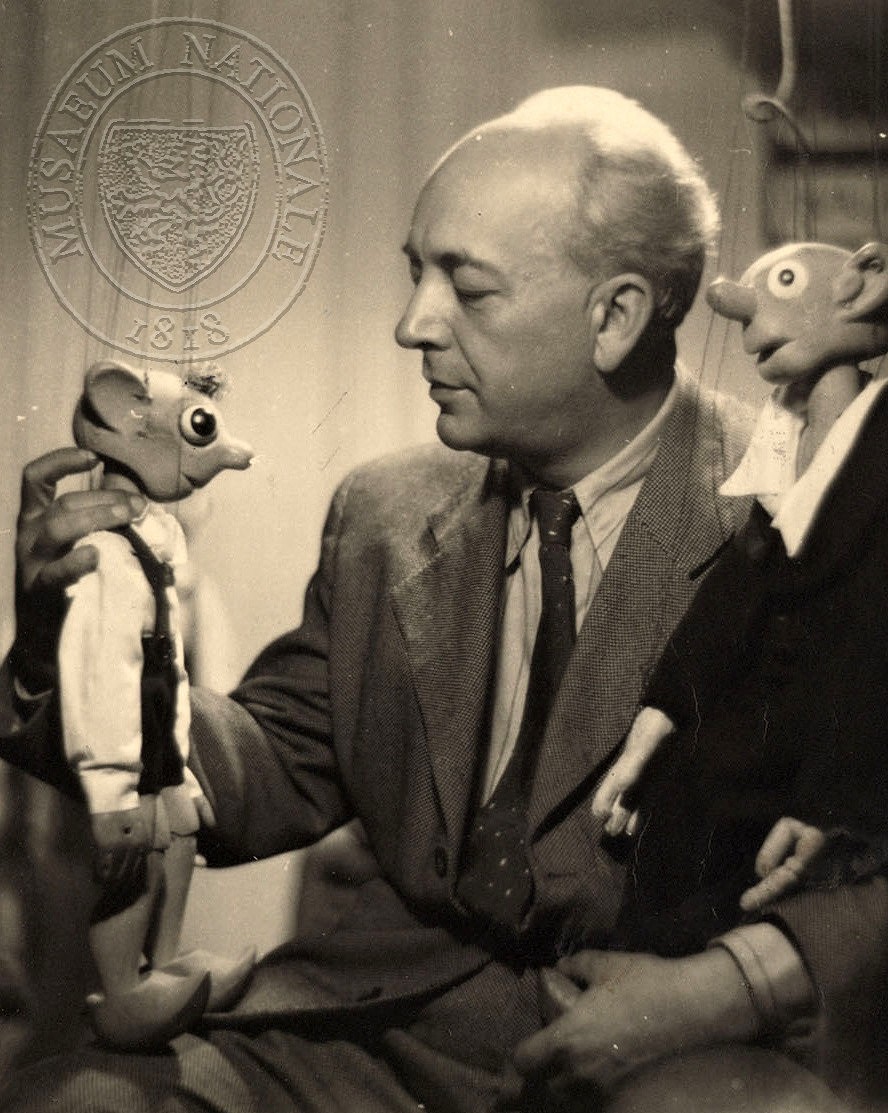 003 IIF5675_H6E-245777_WM.jpg