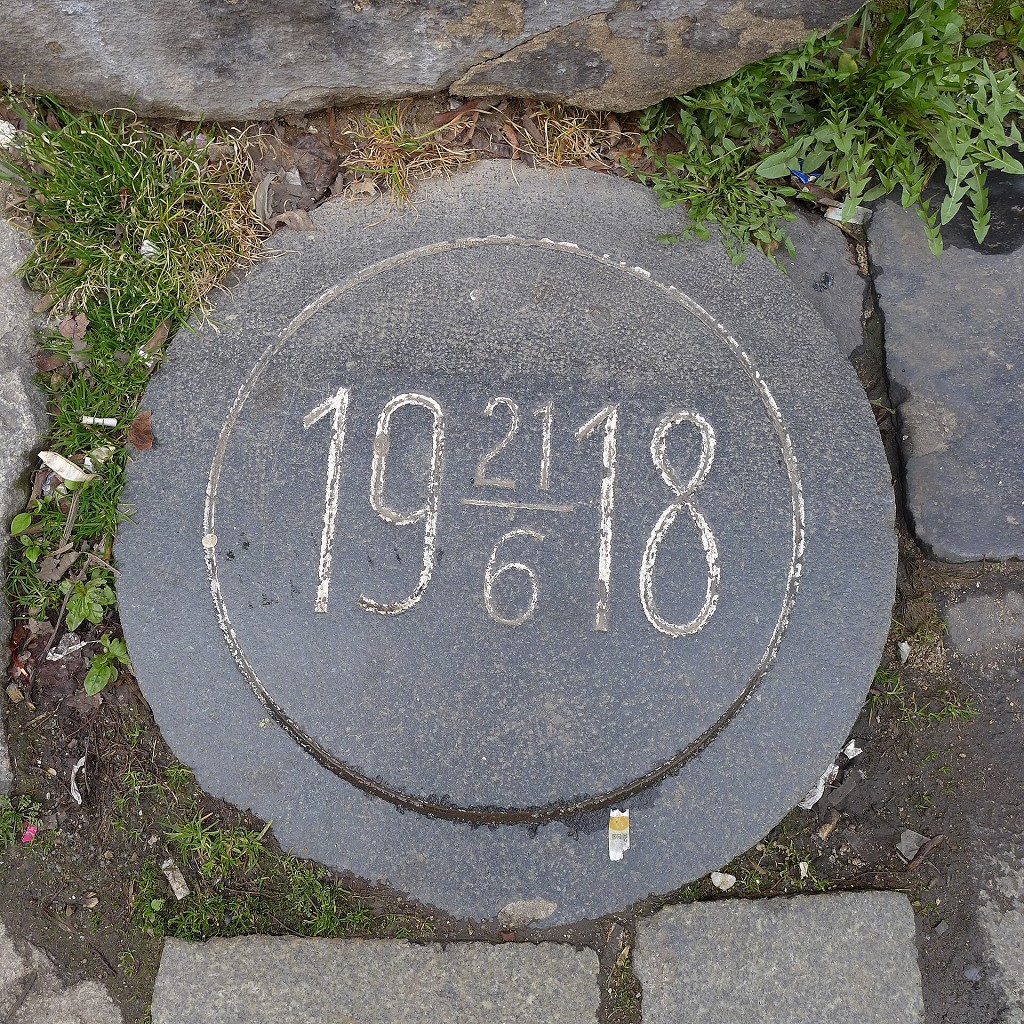 Plzeň_Pomník_zastřelených_dětí.JPG