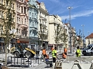 Hlavní náměstí v Plzni má nově stromořadí jilmů, končí první fáze rekonstrukce