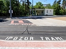 Na konečné tramvaje ve Skvrňanech jsou modernější a bezpečnější zastávky