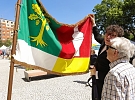 Plzeňská Čtyřka má jako druhý obvod svůj znak a vlajku