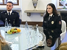 Policisté zachránili ženu s hendikepem a jejího psa z hořícího domu. Poděkoval jim primátor Roman Zarzycký