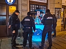 Noční akce Centrum: Opilá nezletilá, podezření na nelegální pobyt.