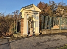 Kaplička svatého Jana Nepomuckého na Karlovarské v Plzni je po rekonstrukci kompletní