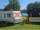 Dvojí metr stavebních úřadů na jedné přehradě: Hracholusky drtí lavina udání. Zatímco Město Touškov lidem pomáhá, Stříbro mlčí
